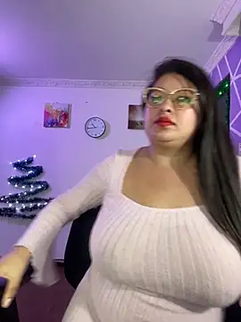 MiiaaJoness's cam snapshot