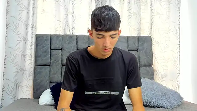 Maikol_Ortiz live sex cam