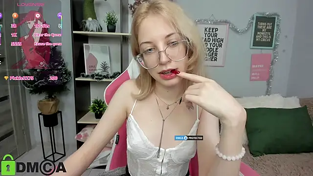 InfernoMia's cam snapshot