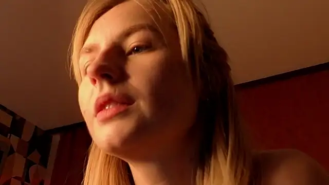 Sunshine_Angell's cam snapshot