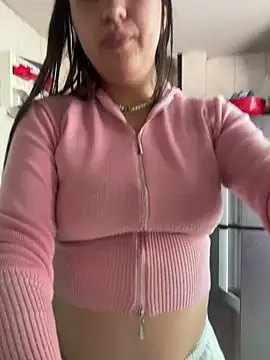 Alix_Rousses21's cam snapshot