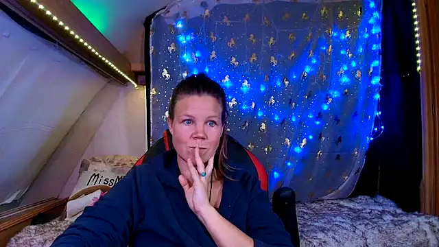 CallMeMaria's cam snapshot