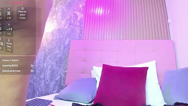 victoria__milf_'s cam snapshot