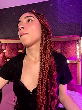 Emma_pinkk18's cam snapshot