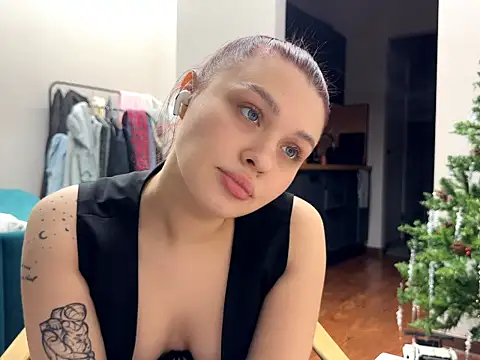 PassionPie's cam snapshot