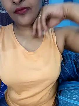 RomanticCouple432's cam snapshot