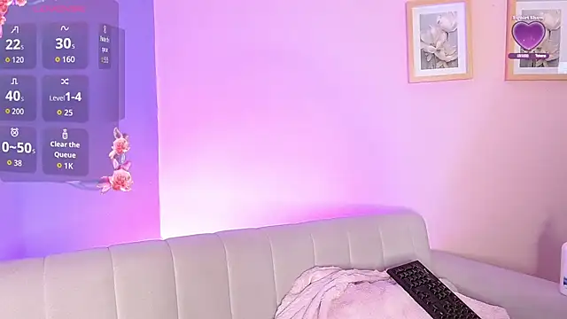 lourdes_moon22 live sex cam