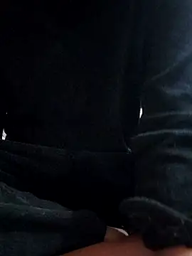 Aidakhan1212's cam snapshot