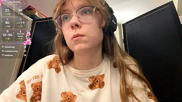 LouettaTornese live sex cam