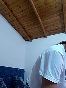 Iris_love18's cam snapshot