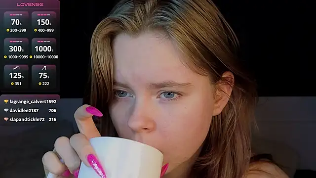 JulietteRain live sex cam