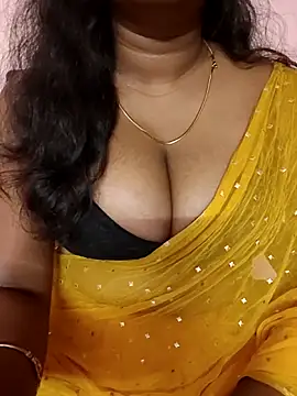 Keerthee_'s cam snapshot