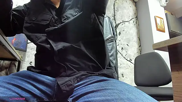 Maxi_thebig_daddy live sex cam