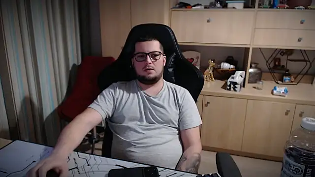 kevinnlovelly's cam snapshot