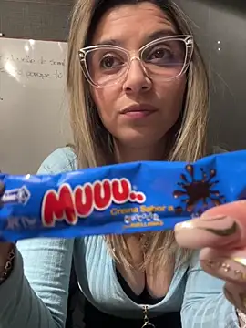 Isabella_Varella live sex cam