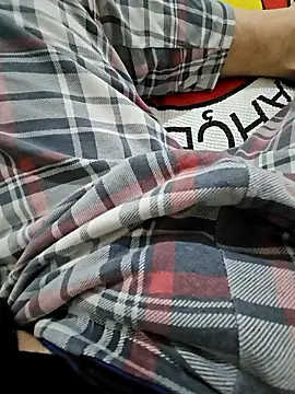 kucukyunis's cam snapshot