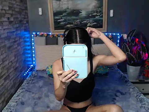 HotNathalie6900 live sex cam