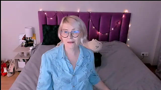 sabrinamacmarren's cam snapshot