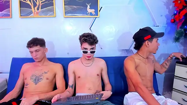 Alex_jeins_at live sex cam