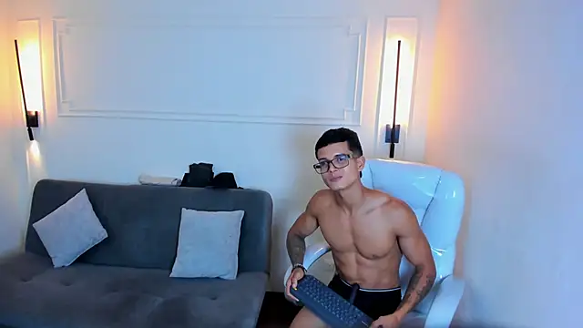 Paradise_boy_s live sex cam