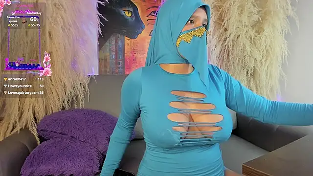 Layla_Moonn's cam snapshot