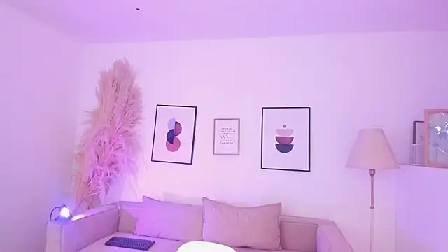 nikki_nicoll's cam snapshot