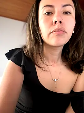 im_loreinnn's cam snapshot