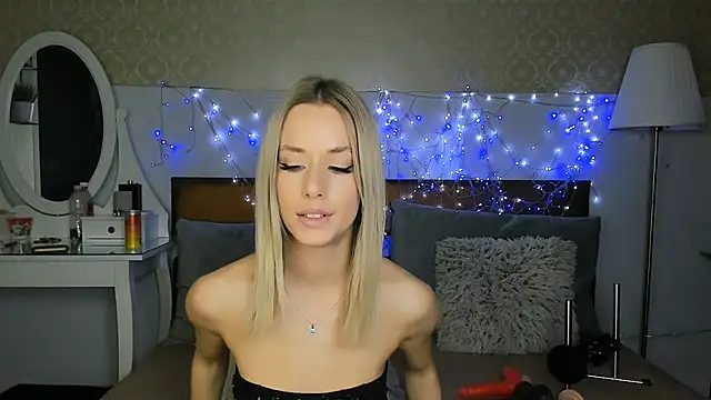 MiaBeeXX's cam snapshot