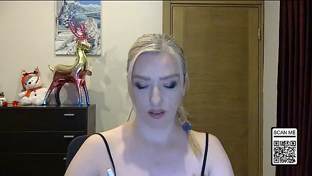 Wild_Silk_Desire's cam snapshot