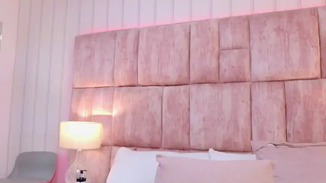 ScarlettFoox's cam snapshot