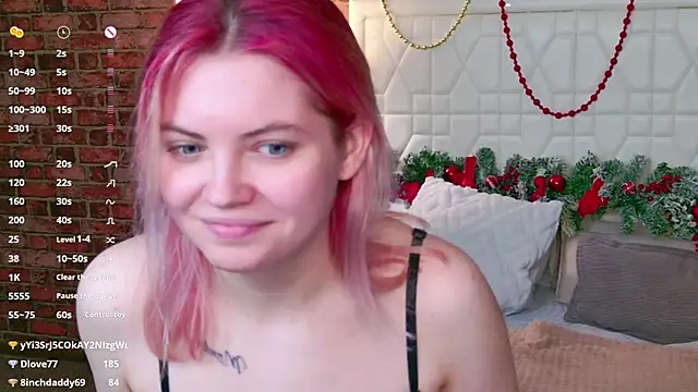 Lisa_Adam's cam snapshot