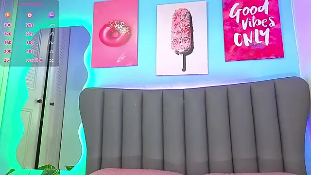 Aria_Russo live sex cam