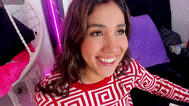 KAROLIVONNE's cam snapshot