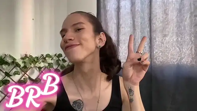 vodkadelulo live sex cam