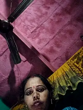 Pooja750's cam snapshot