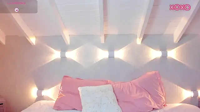 Luna_Claire's cam snapshot