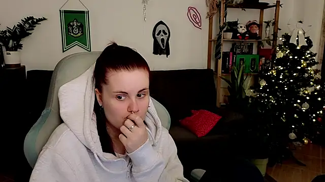 Della_Ideal's cam snapshot