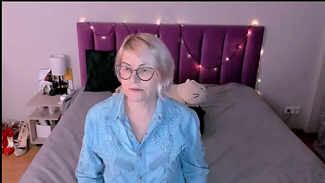 sabrinamacmarren's cam snapshot