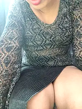 Roshni_98's cam snapshot