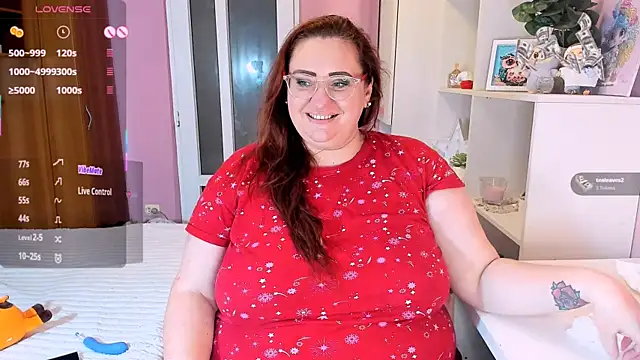 lovely_adelle's cam snapshot