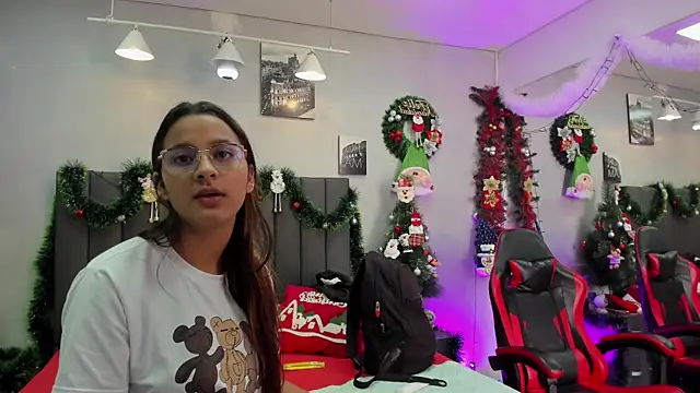 kendra_london's cam snapshot