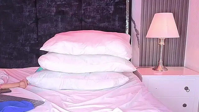 VictoriaCarter_'s cam snapshot