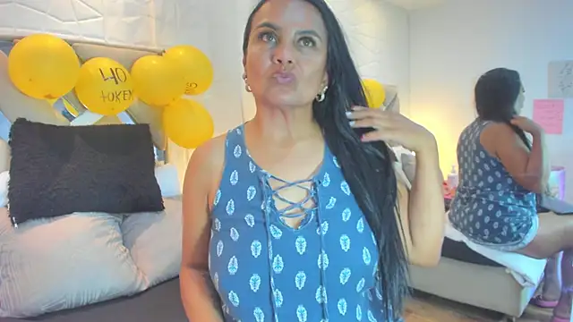 raquell_moore's cam snapshot