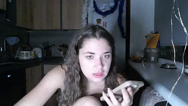 delightful_sofi's cam snapshot