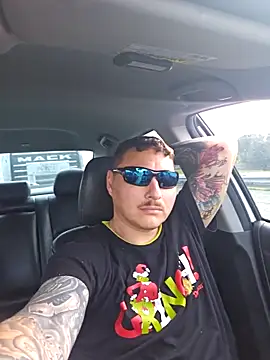 MrBiggBallz's cam snapshot