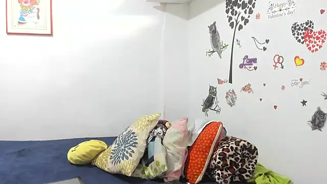 YAILIN_04's cam snapshot