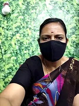 Queen-Neha's cam snapshot