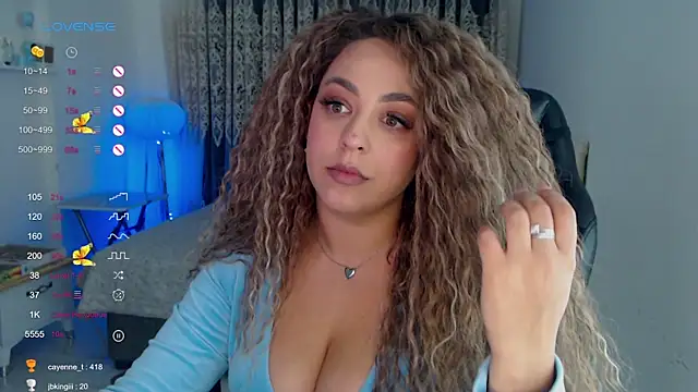 _Just_a_queen_3 live sex cam