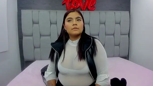 Saray-Hot-'s cam snapshot