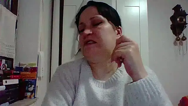 _squirty_cum_lady_'s cam snapshot